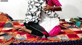 Gej Ramzan wideo: indyjski Begum & amp; # 039; s zmysłowy Trójkąt 1 / min 40 sec