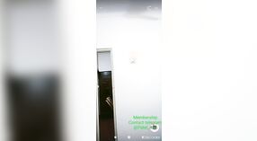 এই বাষ্পীয় ভিডিওতে অজানা মডেলের ট্যাঙ্গো শো 5 মিন 00 সেকেন্ড