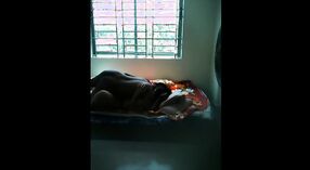 எனது 18 வயதான ரியல் சாலி இந்த அற்புதமான வீடியோவில் குறும்பு பெறுகிறது 6 நிமிடம் 10 நொடி
