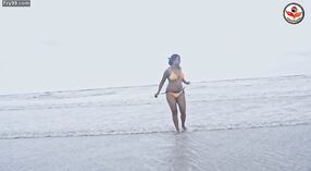 La aventura en Bikini de Jillik Roy en la playa de Mandarmani 7 mín. 20 sec