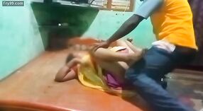 Pecorina sesso con un Tamil zia 5 min 50 sec