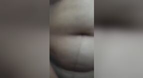 Adolescent Desi mignon se livre au sexe chaud et au plaisir oral 4 minute 20 sec