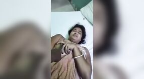 Bengalski dziewczyna dostaje w dół i brudne z mężem 1 / min 20 sec