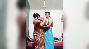 Bangladeshi Babe difícil caso: um quente sexo Anal história 0 minuto 40 SEC