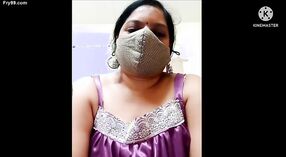 Tante Marathi Divya toont haar naakte lichaam op webcam 2 min 50 sec