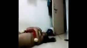 Speelgoed gevuld naakt seks met Mangala Bhabhi 1 min 00 sec