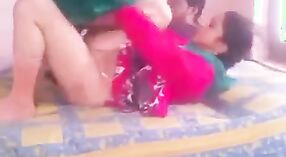 Panjabi bhabhi membuatnya mengisi air mani dengan setelan jas 0 min 0 sec