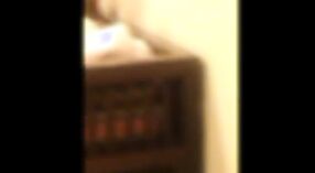 দিল্লি ভিত্তিক এপি রাজনীতিবিদ শীর্ষস্থানীয় কল গার্লের সাথে এমএমএস উপভোগ করছেন 2 মিন 00 সেকেন্ড