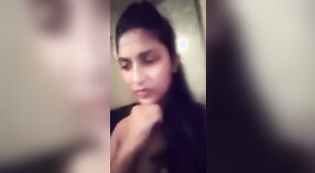 Beautiful Girl for a Shy Lover 5 min 20 sec