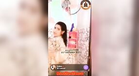 La beauté des célébrités Sanjana Prend une douche en Qualité Premium 18 minute 20 sec