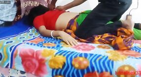 Desi làng mẹ trong xanh saree được xuống và dơ bẩn 2 tối thiểu 50 sn