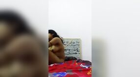 Jeune Couple Amateur Devient Méchant dans la Chambre 1 minute 20 sec