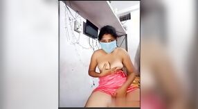 Show de Stripchat de Smita Bhabi: Sus Grandes Tetas y Su Coño 4 mín. 20 sec