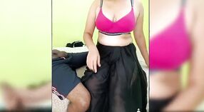 Show en vivo con las grandes tetas y el cuerpo caliente de bhabi 2 mín. 20 sec