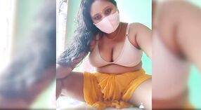 Live show with bhabi's big boobs and hot body 2 min 40 sec