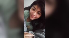 前女友在这个热闹的视频中给出了令人震惊的口交 3 敏 10 sec