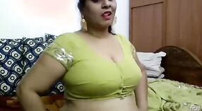 Anarkali Bhabhis webcam-show mit einer dampfenden Wendung 6 min 20 s