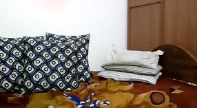 Buharlı bir bükülme ile Anarkali Yenge webcam şovu 12 dakika 20 saniyelik