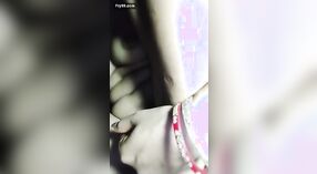 Live masturbatie van Neha Bhabhi: een sensuele en erotische ervaring 3 min 20 sec