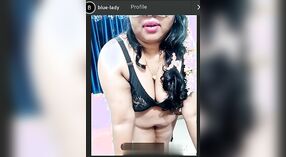 Keledai Besar Bluelady Menjadi Pusat Perhatian dalam Video Obrolan Telanjang 0 min 30 sec