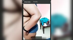 Bokong Gedhé Bluelady Njupuk Tataran Tengah Ing Strip Chatting Video 0 min 40 sec