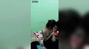 Desi người yêu indulges trong một số vui tươi cắt dán chơi 0 tối thiểu 0 sn