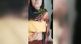Cutie pakistanaise prise en flagrant délit d'amour 0 minute 0 sec