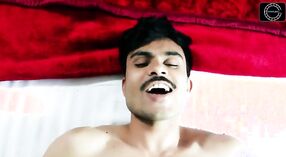 Filmes pornográficos Da Tia Sarla: um Must-See para os amantes de Bhabhi 3 minuto 30 minuto 20 SEC