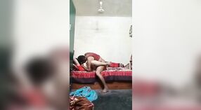 バングラデシュ・バビの激しいセックスの完全なクリップ 4 分 20 秒