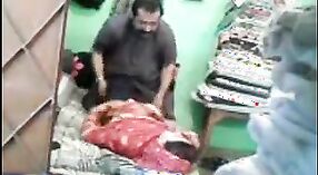 Pakistanisches reifes Paar beim Ficken im Schlafzimmer erwischt 1 min 20 s