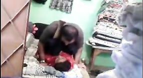 पाकिस्तानी परिपक्व जोडप्याने बेडरूममध्ये चोदले 2 मिन 50 सेकंद