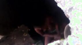 Istri Tamil mengintip kamar mandinya dalam video beruap ini 2 min 50 sec