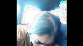 Pacar India memberi seorang pria blowjob di dalam mobil 7 min 50 sec