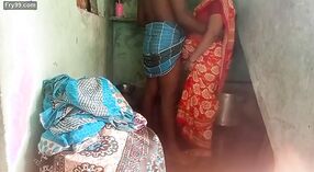 Echt seks met een tamil vrouw en haar man thuis 0 min 0 sec