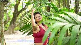 Seksi Saree güzel Madhu: Herhangi bir saree sevgilisi için mutlaka görülmesi gereken bir yer 3 dakika 40 saniyelik