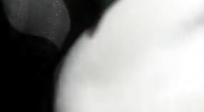 అందమైన దేశీ అమ్మాయి ఒక వ్యక్తికి మరపురాని బ్లోజాబ్ ఇస్తుంది మరియు అతనిని గట్టిగా ఫక్ చేస్తుంది 0 మిన్ 0 సెకను