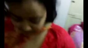 Bengalce bhabha'nın başka bir kadınla olan gizli aşk ilişkisi 0 dakika 0 saniyelik