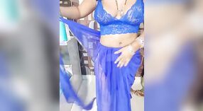 Desi Bhabhi in a Sexy Sari Masturbates with Fingers 1 min 20 sec