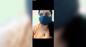 Gorąca Indyjska Ciocia Masala wideo: Desi zachwyt 0 / min 0 sec