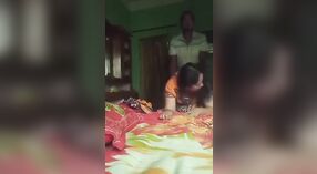 Desi bhabi từ làng được đặt nhanh trong video ướtam này 1 tối thiểu 20 sn