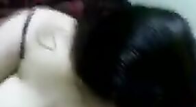 பாகிஸ்தான் பாபி அஜீஸ் கீழே இறங்கி அழுக்காக இருக்கிறார் 0 நிமிடம் 50 நொடி