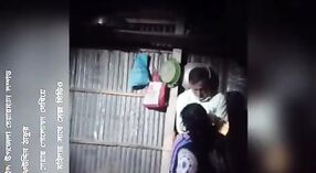 Стремительный сексуальный контакт бенгальской красотки Сасур 3 минута 20 сек