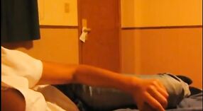 러크나우의 가장 뜨거운 베이브 아프신 라크나우가 솔로 플레이에 빠져들다 1 최소 20 초