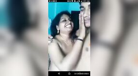 Scandale de baise complet avec Devar Bhabhi: La Vraie Histoire 25 minute 50 sec