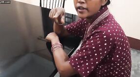 Hindi Desi Bhabi Ditiduri oleh Teman-teman Ibu Tirinya di dapur 0 min 0 sec