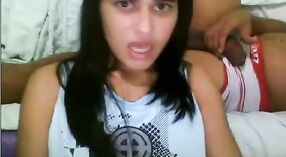 Un indien se déshabille et se branle en webcam avec sa copine 4 minute 50 sec