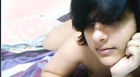 Ấn cô gái ' s âm đạo được liếm trên webcam 20 tối thiểu 10 sn