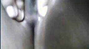 Ấn cô gái ' s âm đạo được liếm trên webcam 8 tối thiểu 50 sn
