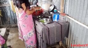 امرأة هندية ناضجة سونالي ظبي يحصل مارس الجنس الخام في هذا الفيديو 1 دقيقة 10 ثانية