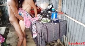 امرأة هندية ناضجة سونالي ظبي يحصل مارس الجنس الخام في هذا الفيديو 7 دقيقة 50 ثانية